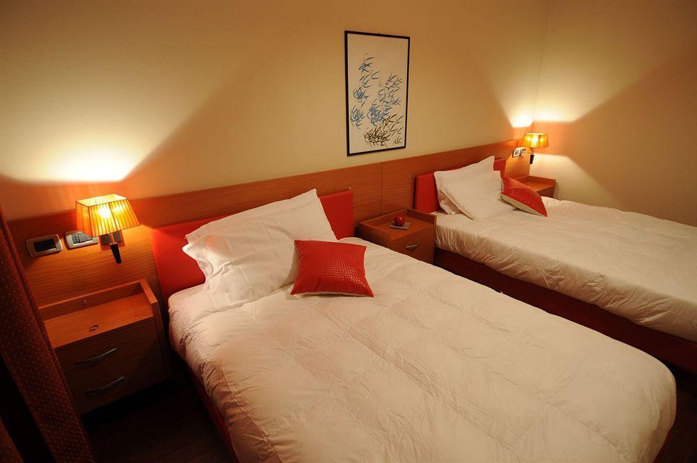 Hotel Santa Caterina à Bergame Extérieur photo